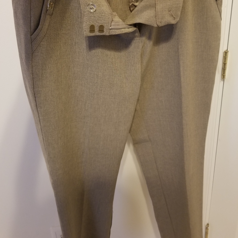 Pants - Picture 4 of 4